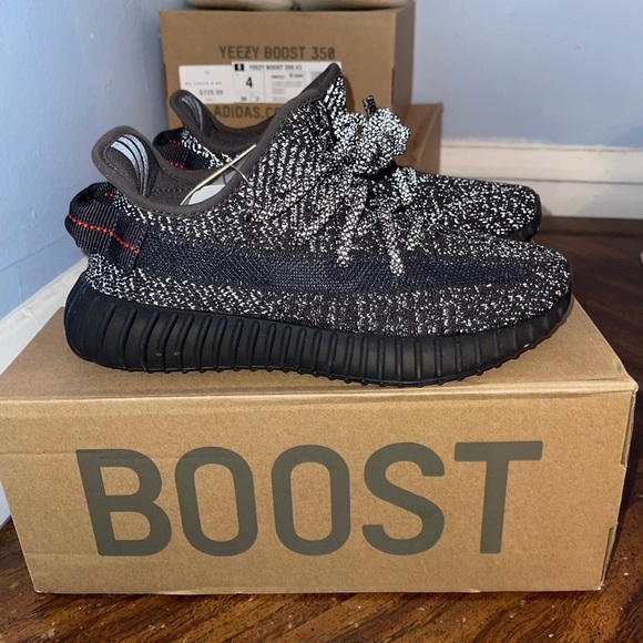 Yeezy Boost 350 V2 “Triple Black Reflective” - Picture 1 of 1
